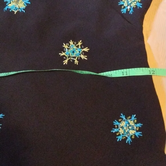 Girls dress - Picture 5 of 6